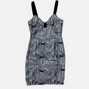 TRINA TURK LOS ANGELES NWOT Black White GREAT DESIGN DRESS SZ 6
